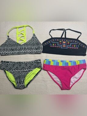 💚Vintage/Y2K Vibe Girls Bikini Swimsuit Lot (Mix & Match 2-Set Bundle)🫟